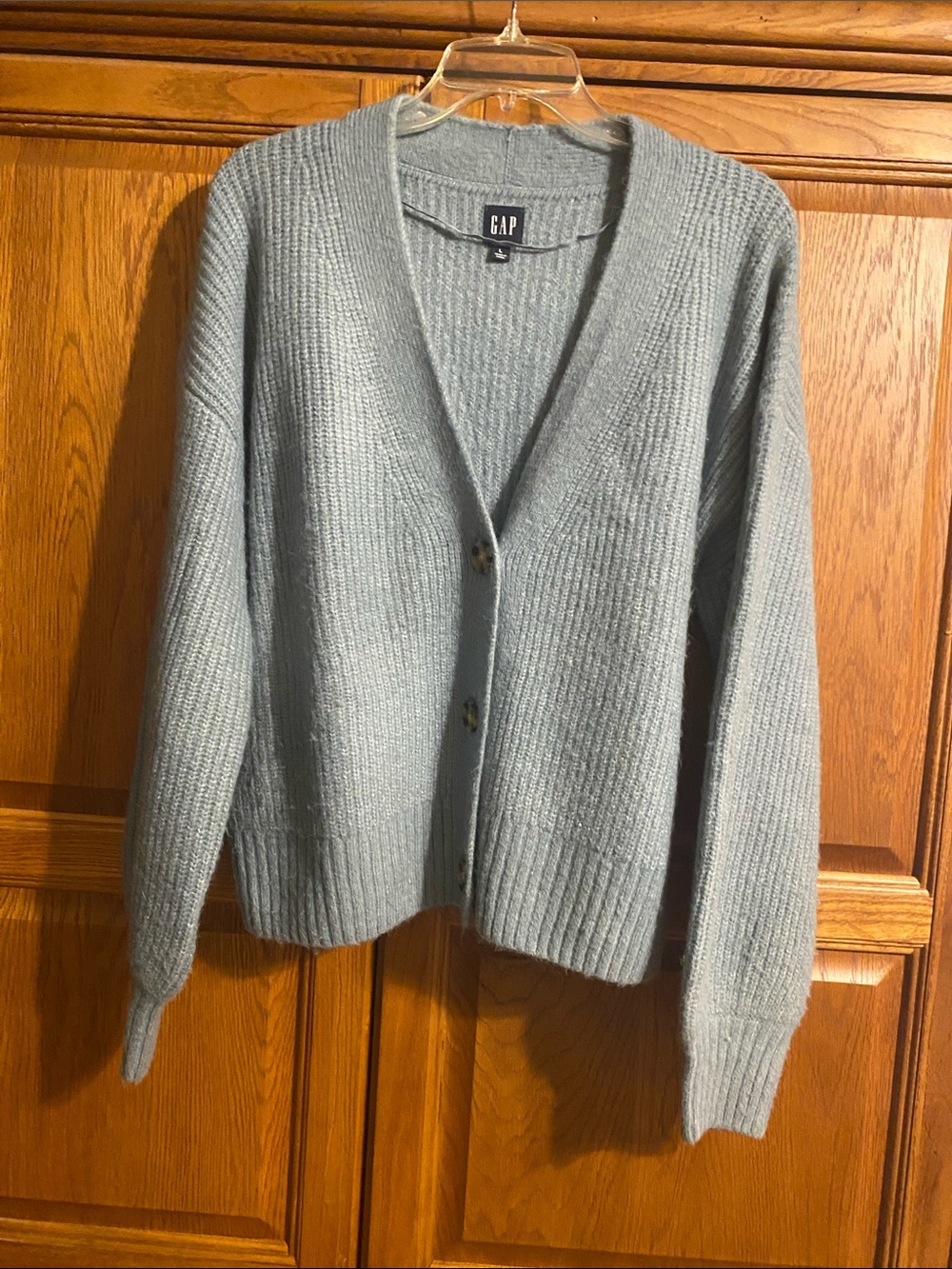 GAP Women’s Pale Blue V-Neck Button Ribbed Cardigan